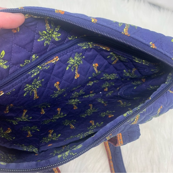 Vintage Americana by Sharif Quilted Palm Tree Elephant Print Barrel Travel Bag - Picture 4 of 6